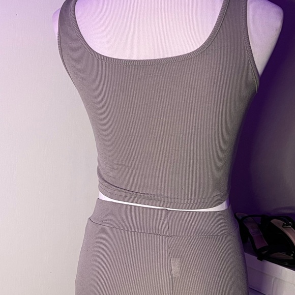 Two piece gray set 👽 - Picture 4 of 5
